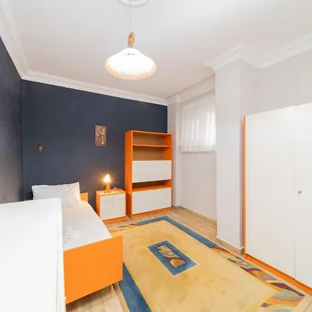 Stylish Flat With Modern Design In אנטליה