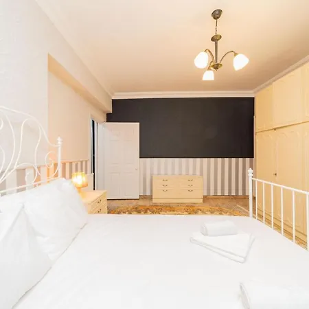 شقة Stylish Flat With Modern Design In *